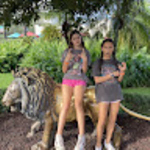 Meet your Posher, Natalie